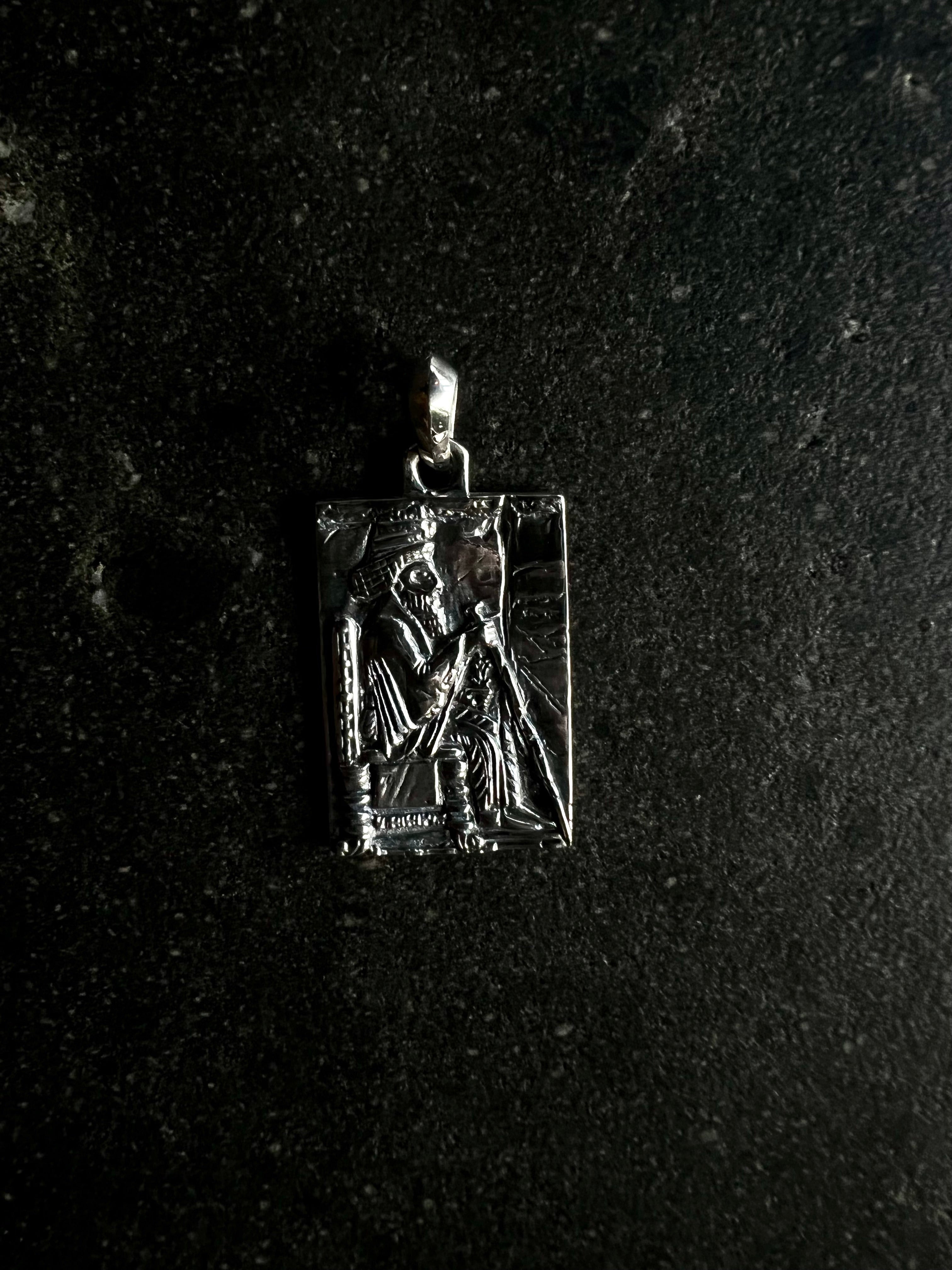 Xerxes the Great Pendant